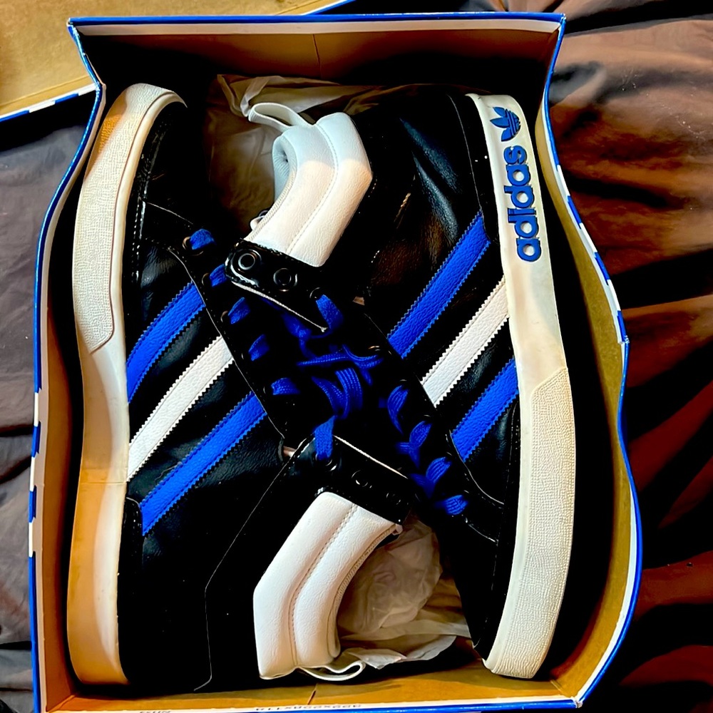 Adidas Top Court